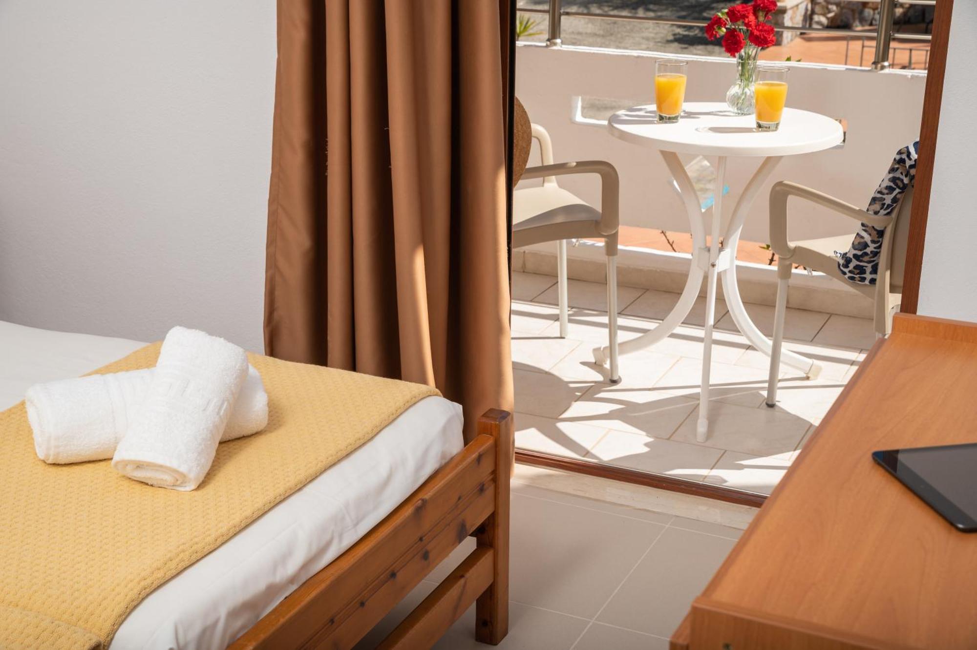 Aphrodite Apartments Kalyves Chambre photo
